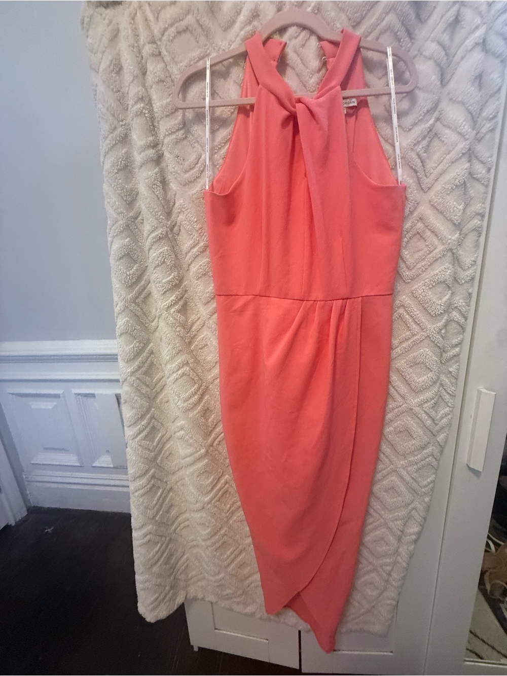 julia jordan Coral One-Shoulder Tie-Neck Dress